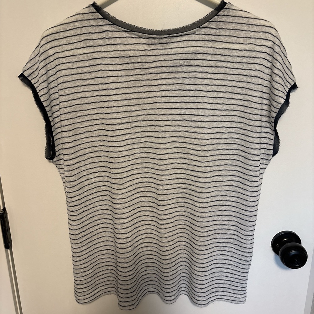 Bobeau Striped Tee Medium Parisian Chic Minimalist Capsule Top - Picture 3 of 5